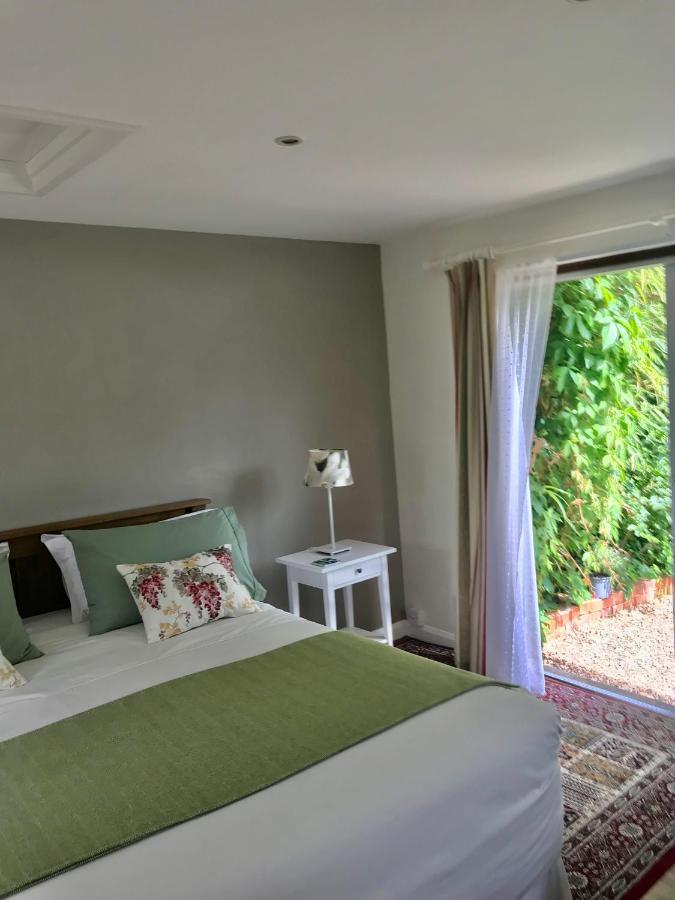 Cherrybrook Glastonbury Buitenkant foto