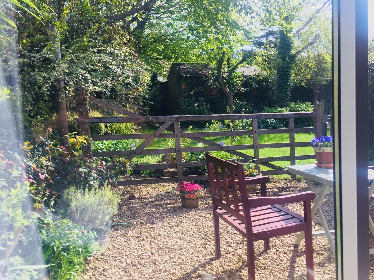 Cherrybrook Glastonbury Buitenkant foto